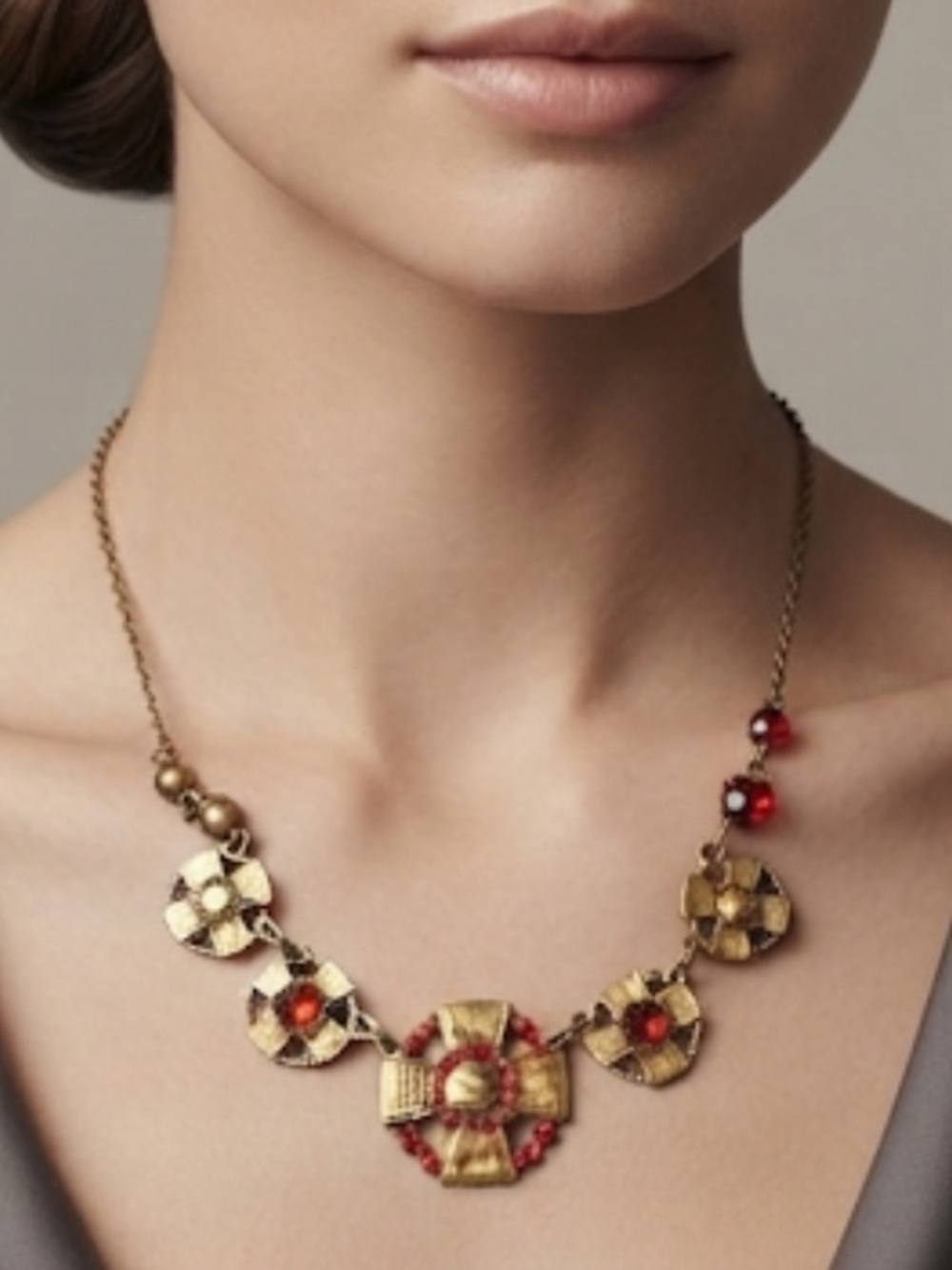 Beautiful pilgrim necklace